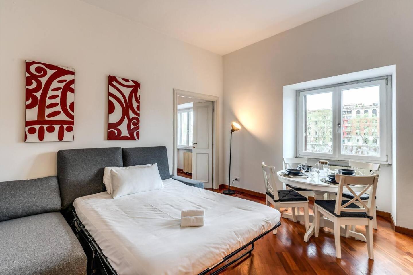 Splendid Flat On The Tiber River روما المظهر الخارجي الصورة