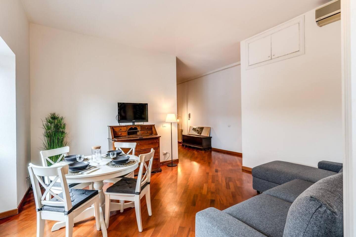 Splendid Flat On The Tiber River روما المظهر الخارجي الصورة